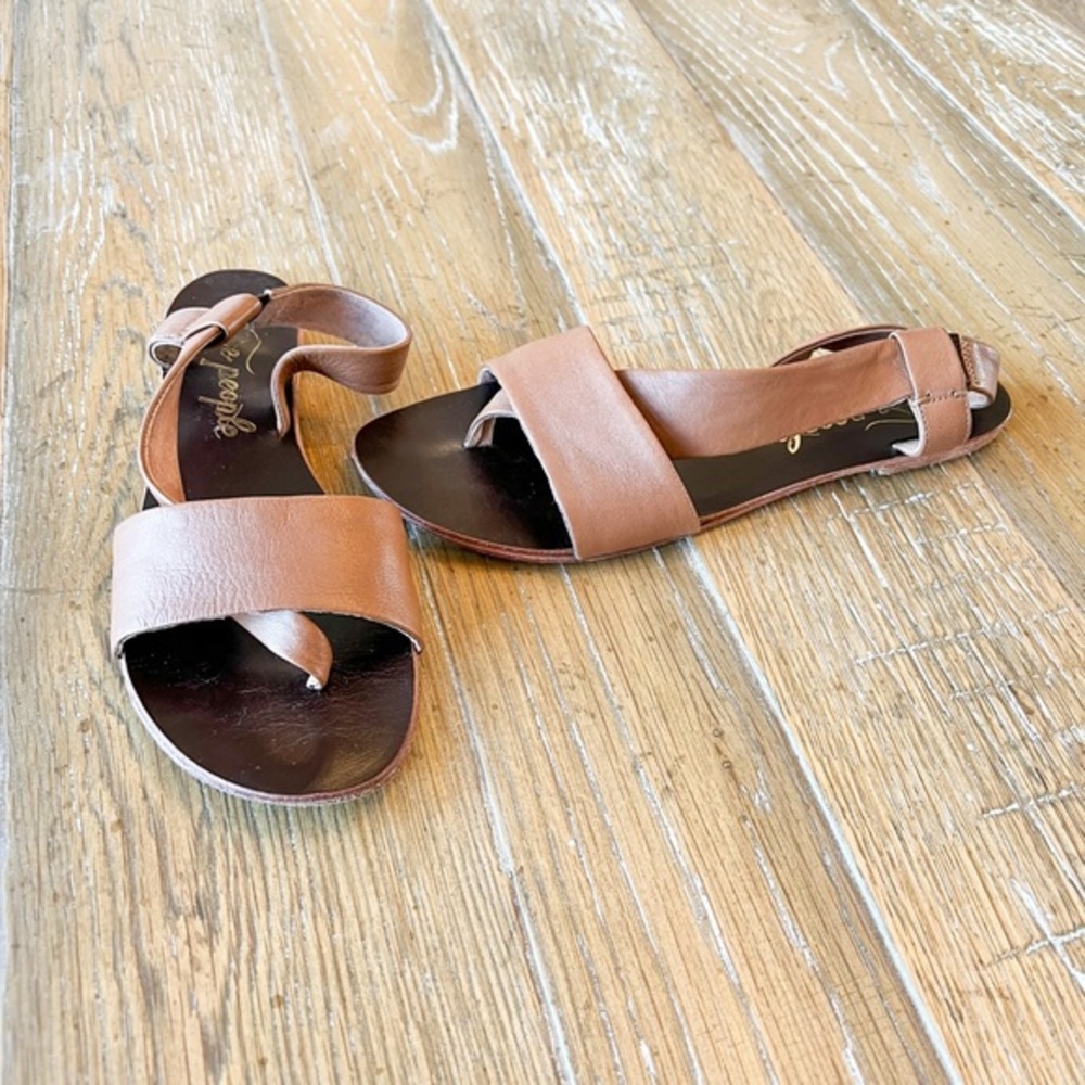 Free People Sandals in Brown Leather Size 40